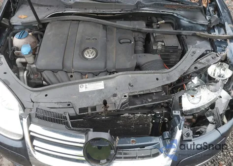 2010 Volkswagen Jetta Limited Edition/Se/Sel from USA, damaged, VIN 3VWRZ7AJ8AM066305